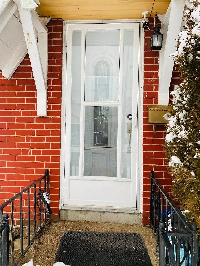 别墅 Bungalow 3 Bedrooms Space Share Toronto Canada